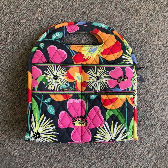 Vera Bradley Handbags - Vera Bradley Lunch Tote